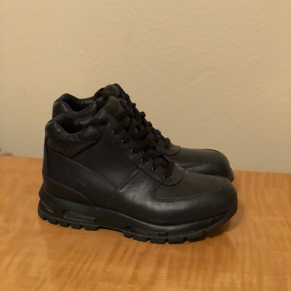 Nike Air Max Goadome Boots size 11 Nike Air Max Goadome Boots size 11